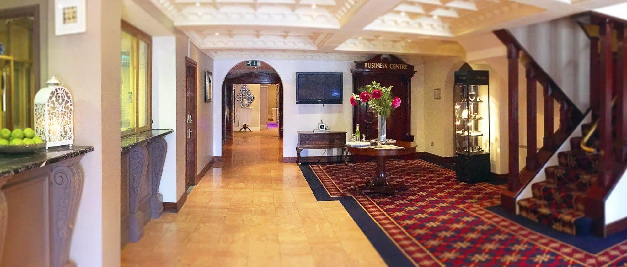 Tf Royal Hotel & Theatre คาสเซิลบาร์ ภายนอก รูปภาพ
